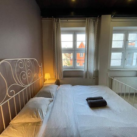 Good Juju Private Studios & Basic Rooms Stary Rynek Posen Exterior foto